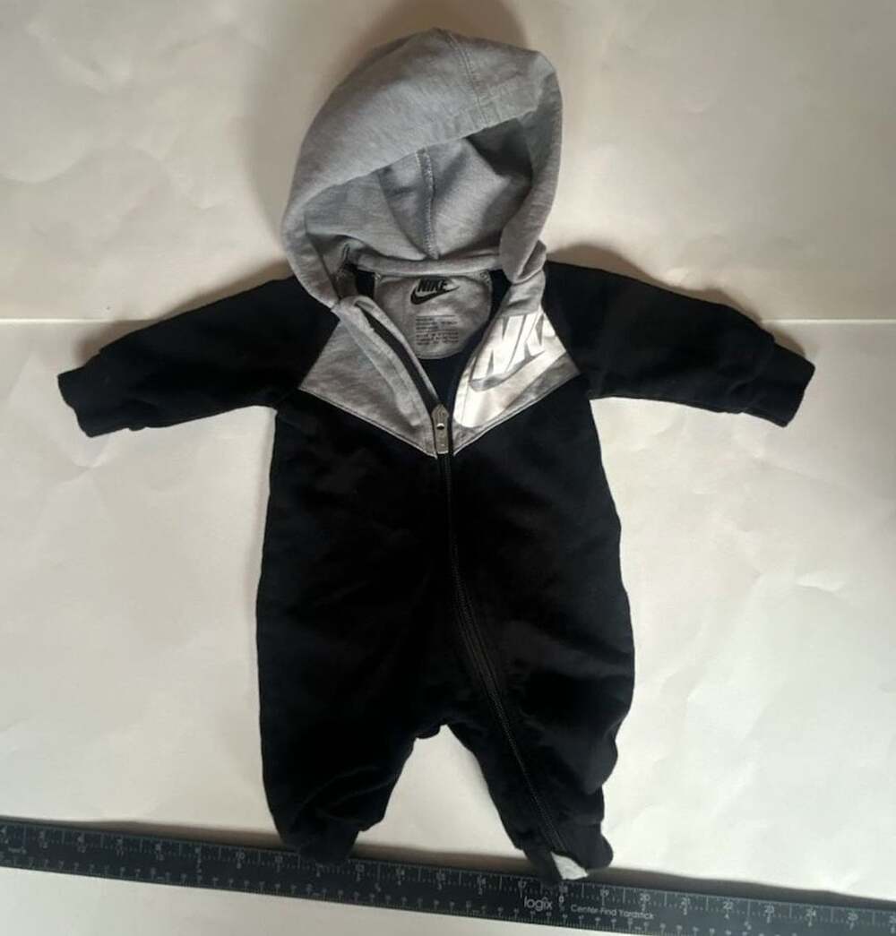 Nike Newborn Coverall Romper Size Newborn Black Gray Hooded Jumpsuit